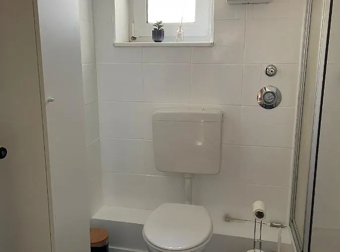 Sano - - Eckesey Appartamento *